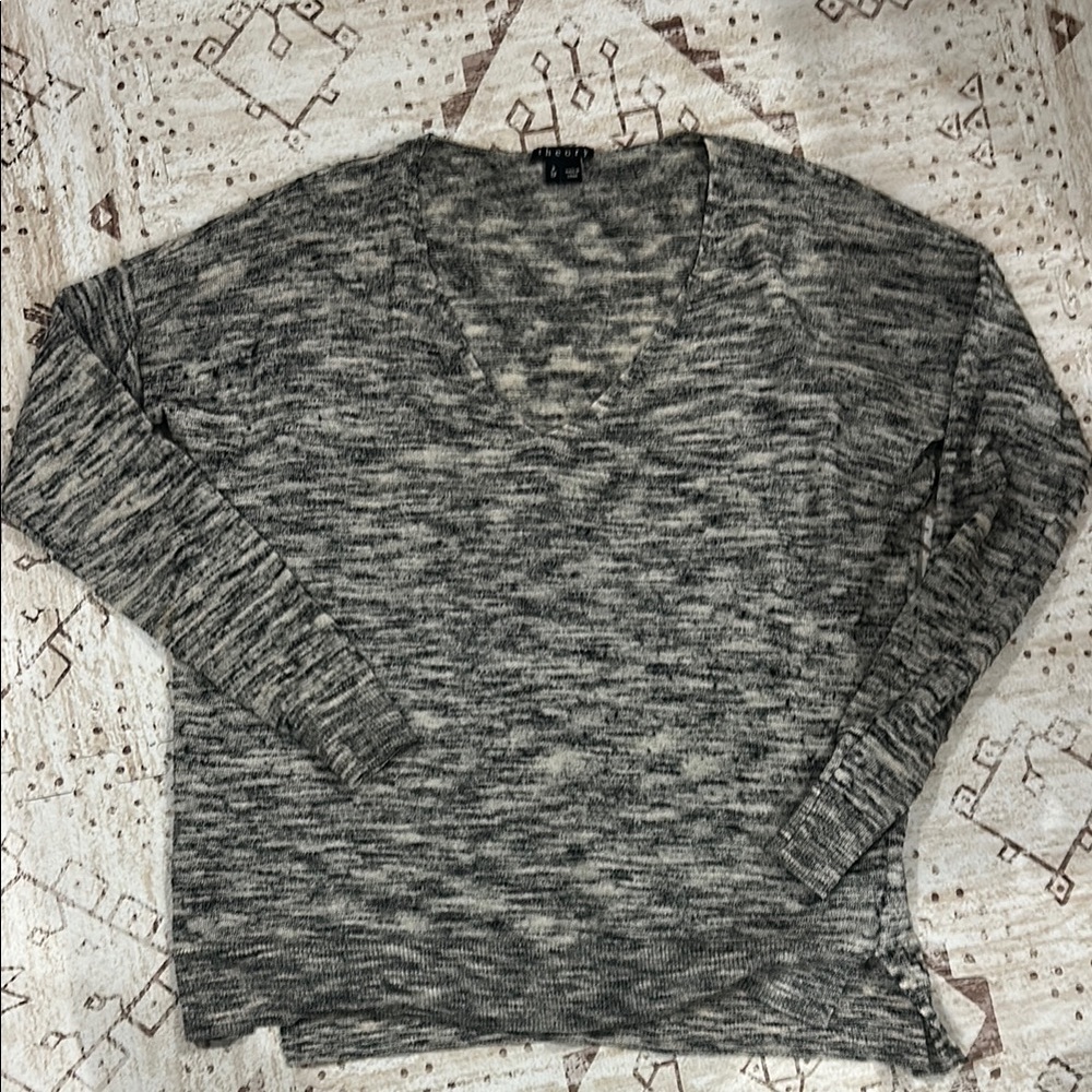 Theory Gray Women's Sweater